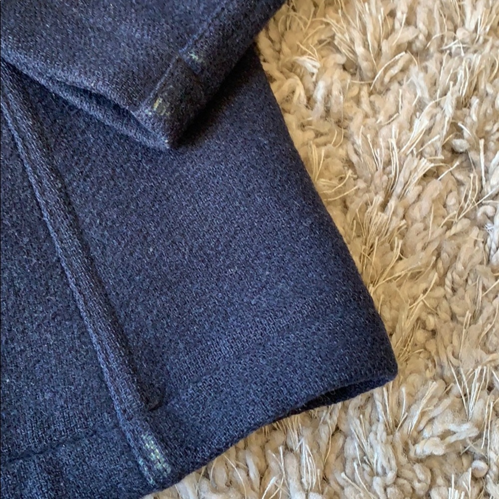 PATAGONIA Women’s 100% Wool Navy Jacket - Picture 14 of 16